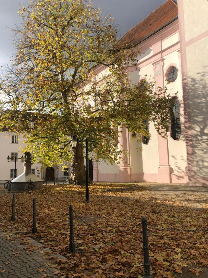 Gaestehaus An Der Frauenkirche 군즈부르크 외부 사진